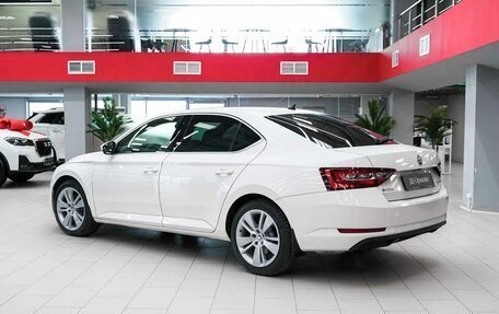 Skoda Superb III рестайлинг, 2018 год, 1 990 000 рублей, 2 фотография