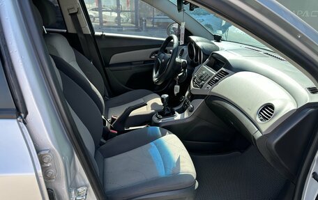 Chevrolet Cruze II, 2011 год, 695 000 рублей, 7 фотография