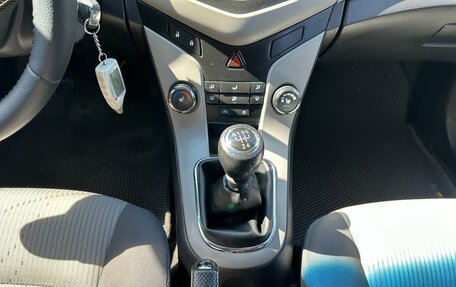 Chevrolet Cruze II, 2011 год, 695 000 рублей, 11 фотография