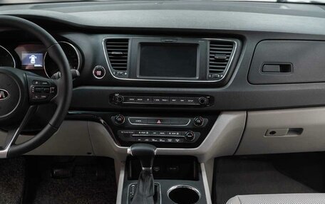KIA Carnival III, 2019 год, 2 490 000 рублей, 9 фотография
