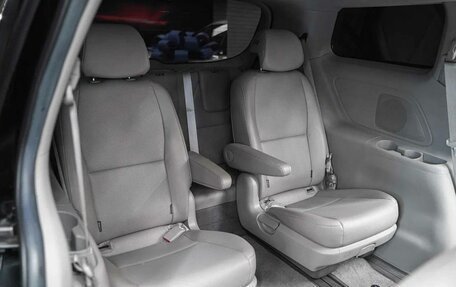 KIA Carnival III, 2019 год, 2 490 000 рублей, 16 фотография