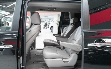 KIA Carnival III, 2019 год, 2 490 000 рублей, 15 фотография