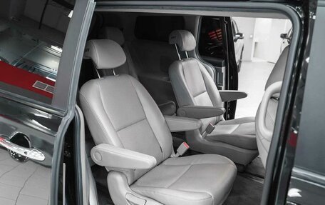KIA Carnival III, 2019 год, 2 490 000 рублей, 13 фотография