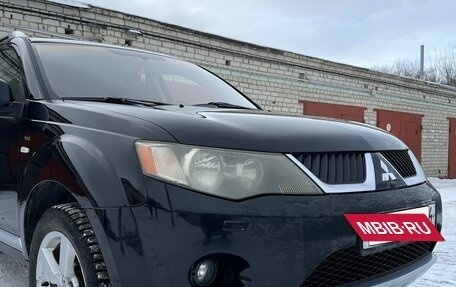 Mitsubishi Outlander III рестайлинг 3, 2008 год, 890 000 рублей, 16 фотография