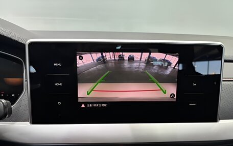 Volkswagen Lavida, 2023 год, 1 790 000 рублей, 12 фотография