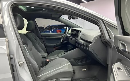 Volkswagen Golf VIII, 2022 год, 1 990 000 рублей, 9 фотография