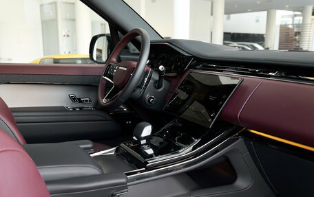Land Rover Range Rover Sport, 2025 год, 16 800 000 рублей, 9 фотография
