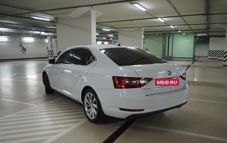 Skoda Superb III рестайлинг, 2015 год, 1 900 000 рублей, 9 фотография