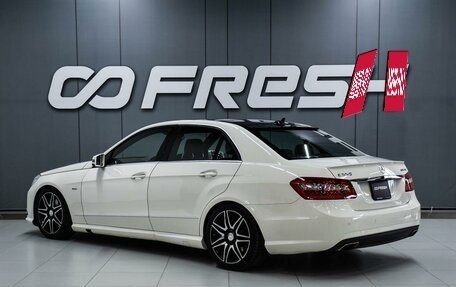 Mercedes-Benz E-Класс, 2011 год, 1 669 000 рублей, 2 фотография