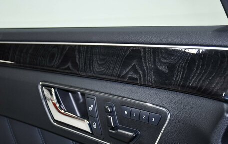Mercedes-Benz E-Класс, 2011 год, 1 669 000 рублей, 29 фотография