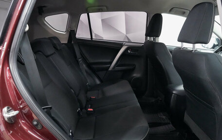 Toyota RAV4, 2019 год, 2 890 000 рублей, 10 фотография