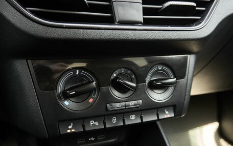 Volkswagen Polo VI (EU Market), 2020 год, 1 380 000 рублей, 10 фотография