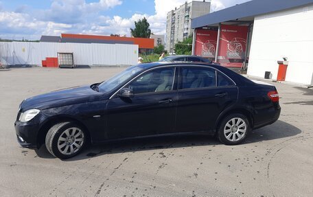 Mercedes-Benz E-Класс, 2010 год, 1 050 000 рублей, 9 фотография