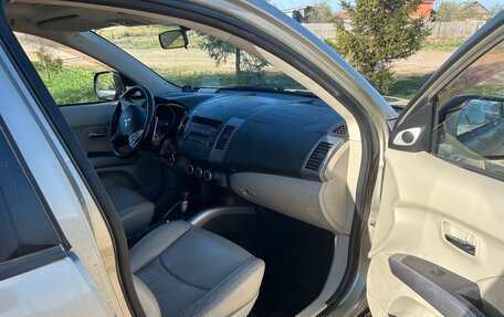 Mitsubishi Outlander III рестайлинг 3, 2008 год, 755 000 рублей, 5 фотография