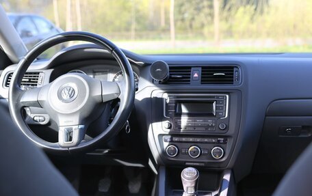 Volkswagen Jetta VI, 2014 год, 880 000 рублей, 5 фотография