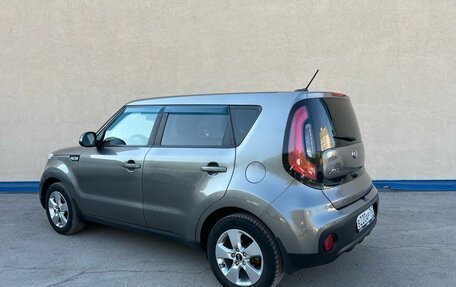 KIA Soul II рестайлинг, 2019 год, 1 700 000 рублей, 3 фотография