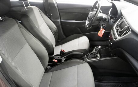 Hyundai Solaris II рестайлинг, 2017 год, 1 265 000 рублей, 11 фотография