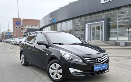 Hyundai Solaris II рестайлинг, 2016 год, 850 000 рублей, 3 фотография
