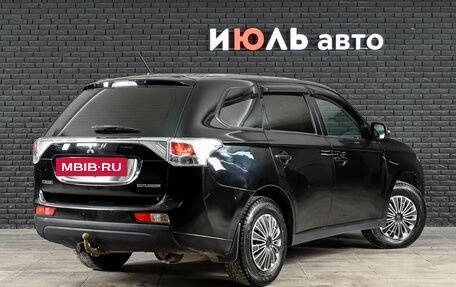 Mitsubishi Outlander III рестайлинг 3, 2013 год, 1 000 000 рублей, 5 фотография
