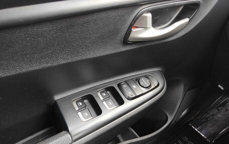 KIA Rio IV, 2017 год, 1 030 000 рублей, 24 фотография