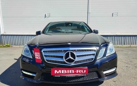 Mercedes-Benz E-Класс, 2012 год, 1 750 000 рублей, 3 фотография
