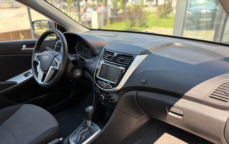 Hyundai Solaris II рестайлинг, 2013 год, 825 000 рублей, 23 фотография