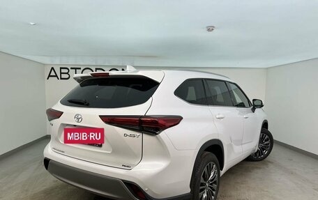 Toyota Highlander, 2026 год, 5 620 000 рублей, 4 фотография