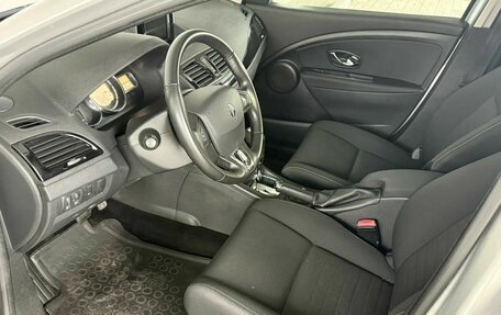 Renault Megane III, 2016 год, 990 000 рублей, 10 фотография