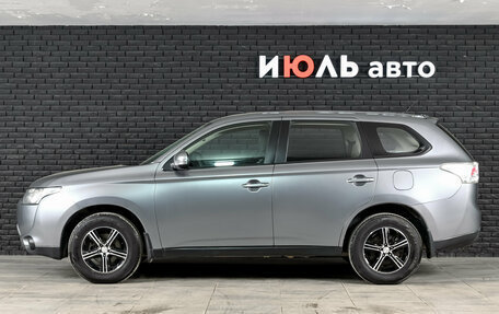 Mitsubishi Outlander III рестайлинг 3, 2012 год, 1 390 000 рублей, 8 фотография