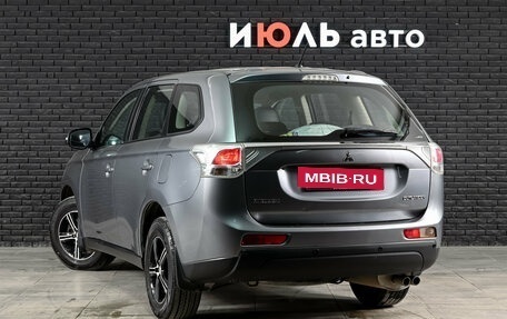 Mitsubishi Outlander III рестайлинг 3, 2012 год, 1 390 000 рублей, 7 фотография
