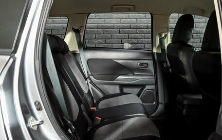 Mitsubishi Outlander III рестайлинг 3, 2012 год, 1 390 000 рублей, 17 фотография