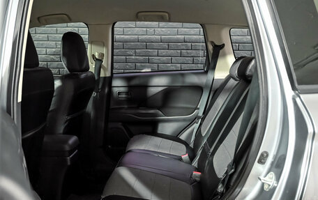 Mitsubishi Outlander III рестайлинг 3, 2012 год, 1 390 000 рублей, 18 фотография
