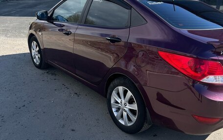 Hyundai Solaris II рестайлинг, 2011 год, 480 000 рублей, 1 фотография