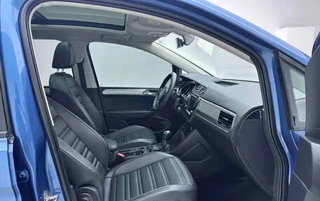 Volkswagen Touran III, 2021 год, 1 377 000 рублей, 11 фотография
