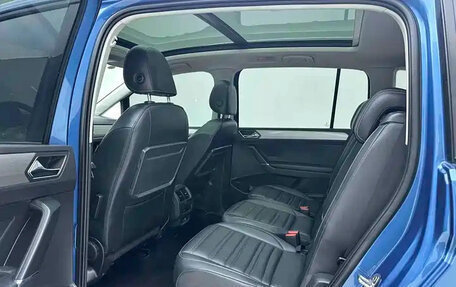 Volkswagen Touran III, 2021 год, 1 377 000 рублей, 13 фотография