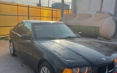 BMW 3 серия, 1992 год, 330 000 рублей, 4 фотография