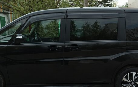 Honda Stepwgn IV, 2019 год, 2 200 000 рублей, 2 фотография