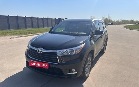 Toyota Highlander III, 2014 год, 3 500 000 рублей, 2 фотография