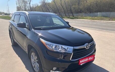 Toyota Highlander III, 2014 год, 3 500 000 рублей, 4 фотография