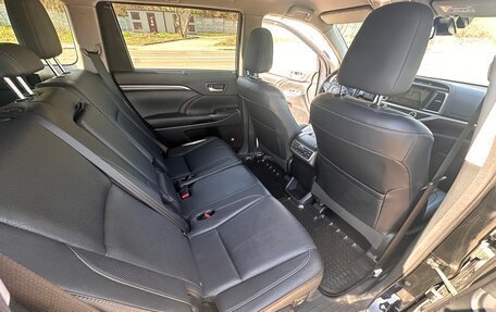 Toyota Highlander III, 2014 год, 3 500 000 рублей, 25 фотография