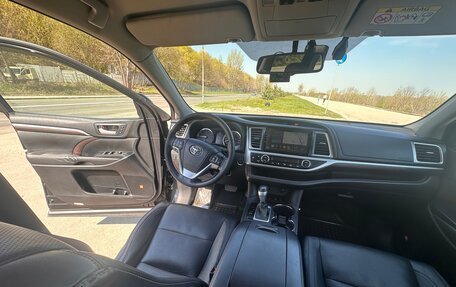 Toyota Highlander III, 2014 год, 3 500 000 рублей, 22 фотография