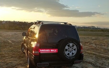 Mitsubishi Montero III, 2003 год, 930 000 рублей, 3 фотография