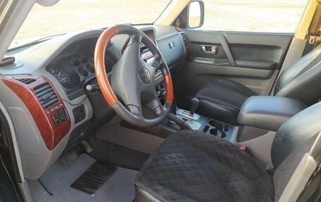 Mitsubishi Montero III, 2003 год, 930 000 рублей, 18 фотография