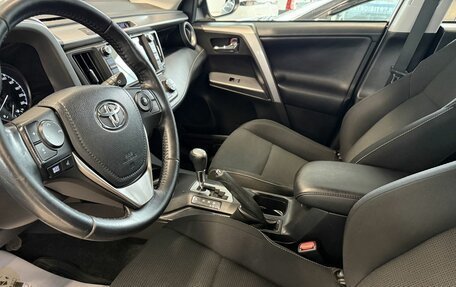 Toyota RAV4, 2017 год, 2 230 000 рублей, 7 фотография