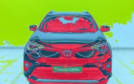 Toyota RAV4, 2017 год, 2 230 000 рублей, 2 фотография