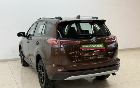 Toyota RAV4, 2017 год, 2 230 000 рублей, 6 фотография