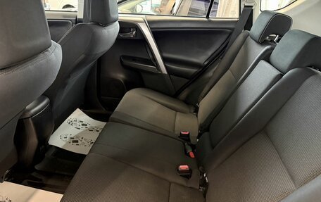 Toyota RAV4, 2017 год, 2 230 000 рублей, 8 фотография