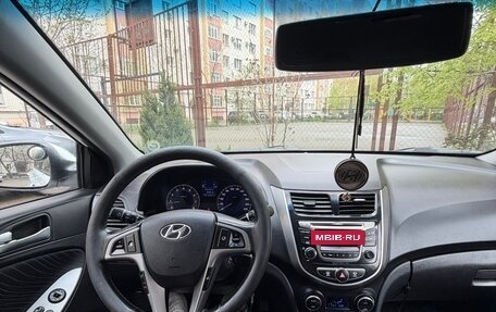 Hyundai Solaris II рестайлинг, 2014 год, 800 000 рублей, 6 фотография