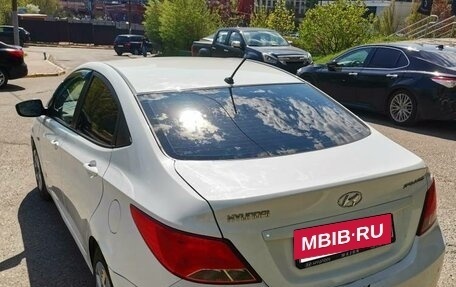 Hyundai Solaris II рестайлинг, 2015 год, 800 000 рублей, 2 фотография