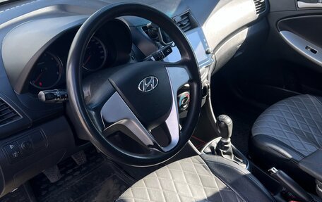 Hyundai Solaris II рестайлинг, 2011 год, 480 000 рублей, 8 фотография